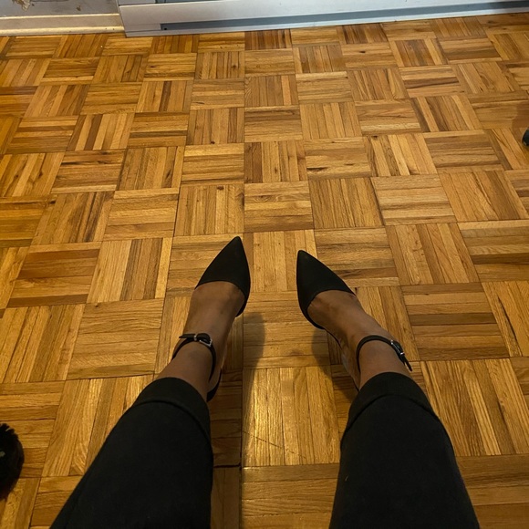 Exactly what you need to wear tonight - Picture 1 of 4